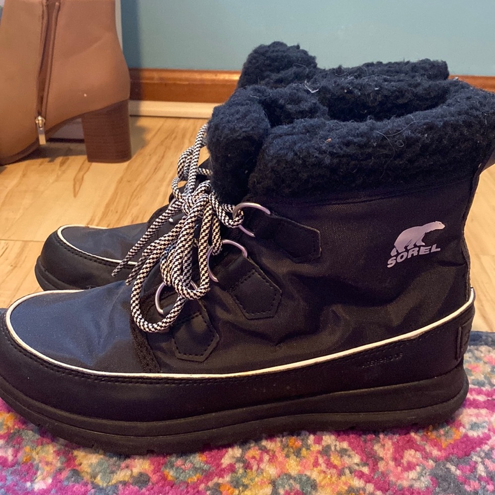 SOREL Laceup Boots Faux Fur Black US 9 WORN ONCE
